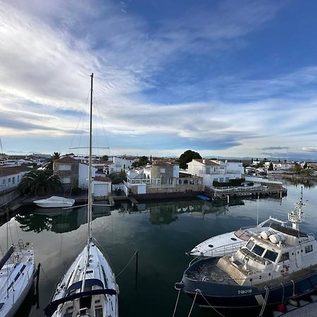Apartamento En Roses Con Vistas Al Canal Y Piscina Экстерьер фото