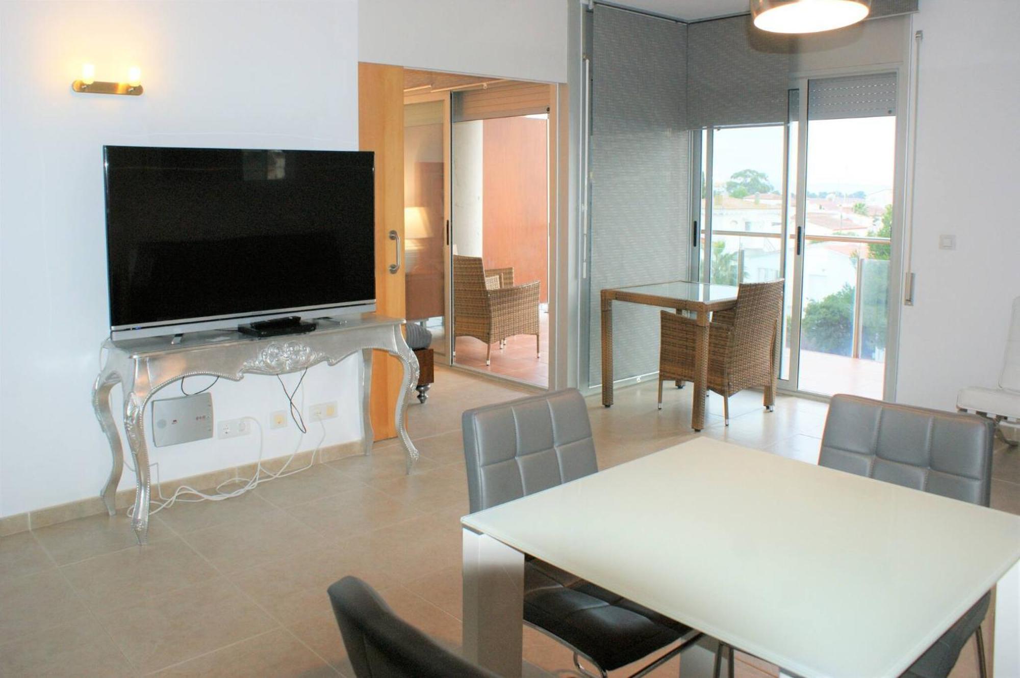 Apartamento En Roses Con Vistas Al Canal Y Piscina Экстерьер фото
